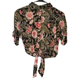 American Eagle Floral Short Sleeve Button Up Blouse Size XS